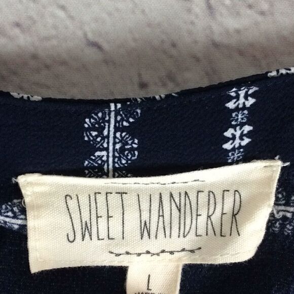 Sweet Wanderer crepe 3/4 sleeve draped pleated tunic size large navy pinstripe - Picture 4 of 11